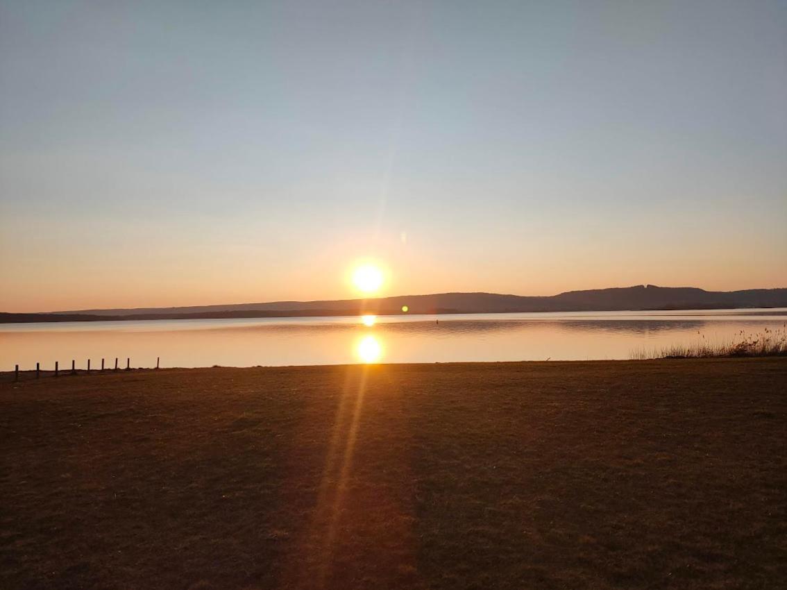 Nuit Sur Un Voilier Hotel Nonsard-Lamarche Bagian luar foto